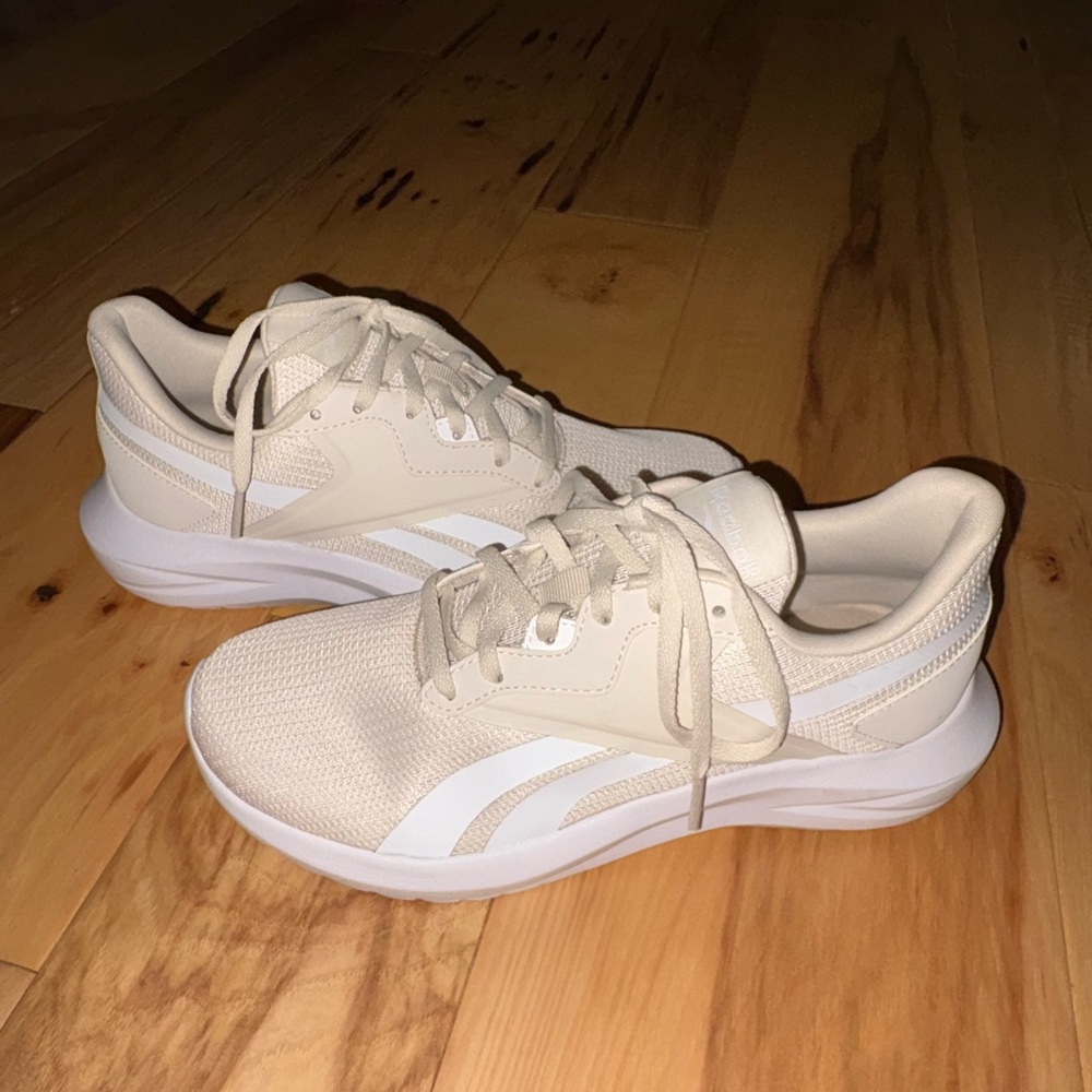 Reebok Women's Beige Sneakers